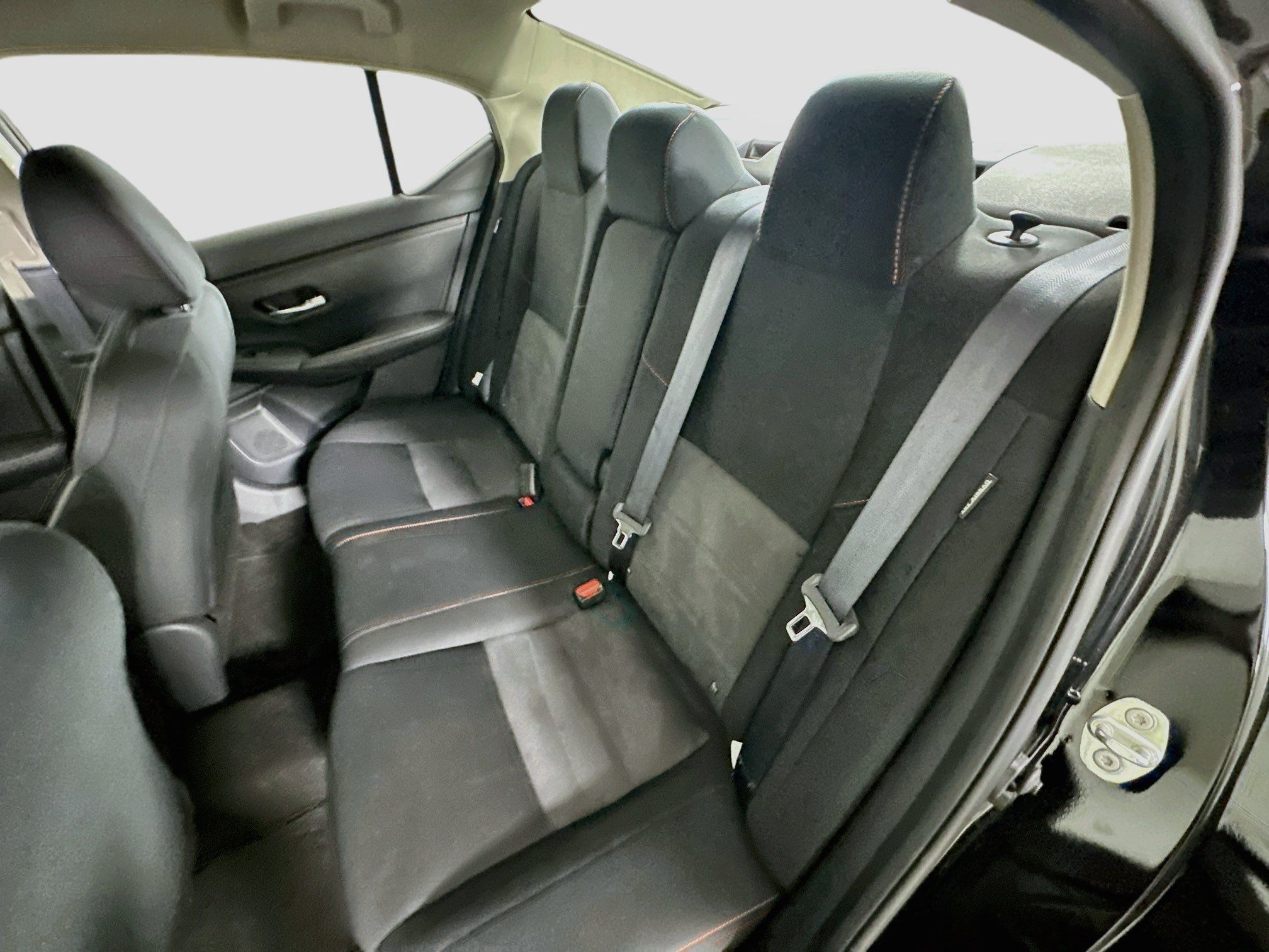 Used 2025 Nissan Sentra SR FWD image 26