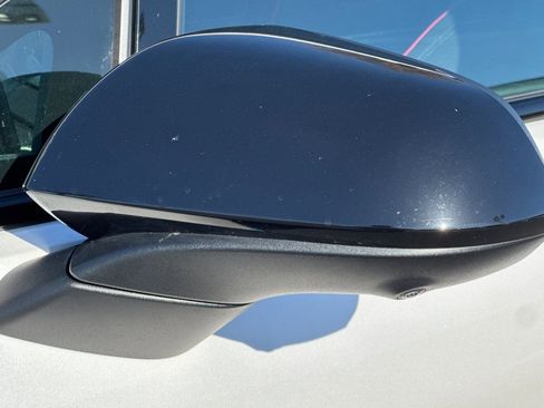 Used 2025 Chevrolet Equinox EV RS FWD image 52