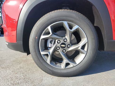 New 2026 Chevrolet Trax LT image 6