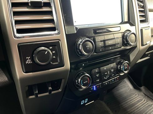 Used 2017 Ford F350 Lariat w/ Chrome Package AWD/4WD image 33