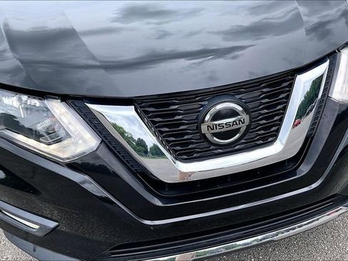 Used 2020 Nissan Rogue SV w/ Sun & Sound Touring Package FWD image 28