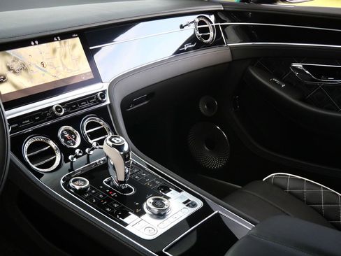 Used 2022 Bentley Continental GT Speed image 20