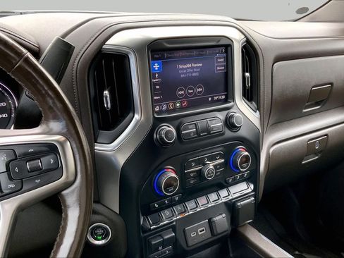 Used 2019 Chevrolet Silverado 1500 LTZ AWD/4WD image 7
