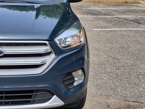 Used 2019 Ford Escape SE AWD/4WD image 9