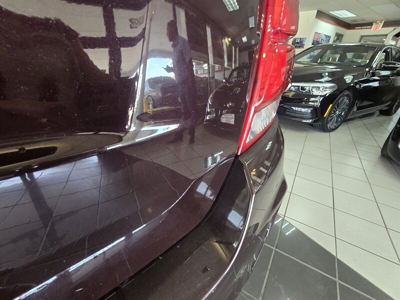 Used 2020 Chevrolet Trax LT w/ LT Convenience Package FWD image 29