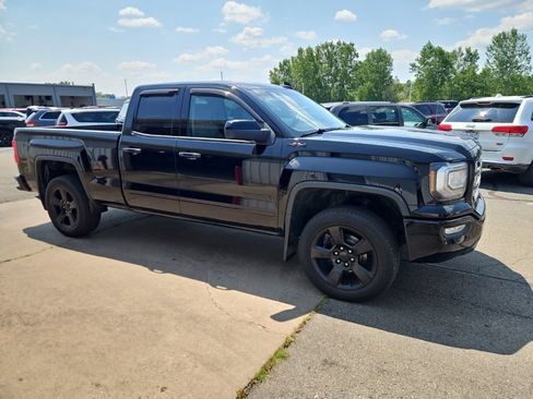 Used 2018 GMC Sierra 1500 4x4 Double Cab w/ Elevation Edition image 3