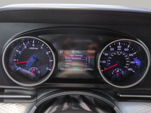 Certified 2023 Kia Carnival LX FWD image 31