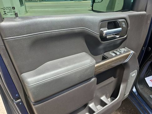Used 2019 Chevrolet Silverado 1500 RST AWD/4WD image 11