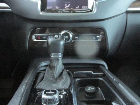 Used 2016 Volvo XC90 T6 Momentum w/ Protection Package Plus image 14