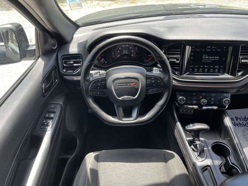 Used 2023 Dodge Durango GT RWD image 2