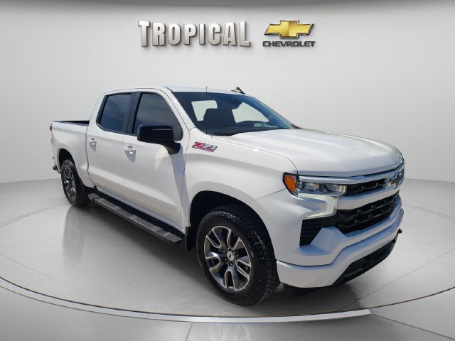 Used 2025 Chevrolet Silverado 1500 RST AWD/4WD image 7