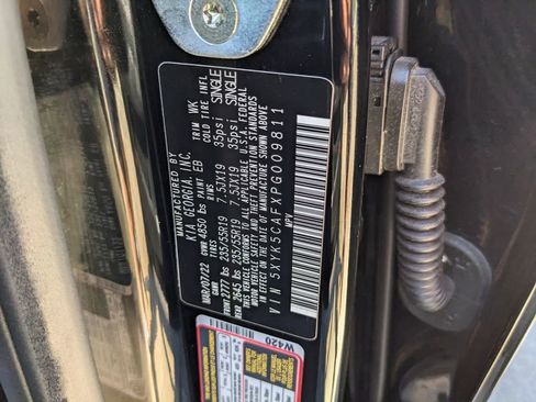 Certified 2023 Kia Sportage SX image 37