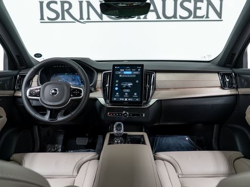 New 2026 Volvo XC90 B6 Ultra w/ Protection Package image 15