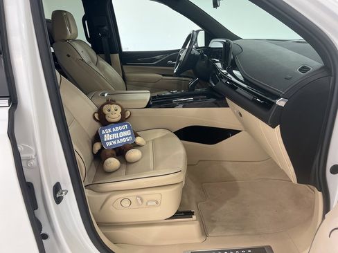 Used 2021 Cadillac Escalade Premium Luxury w/ Driver Assist Tech Package image 27