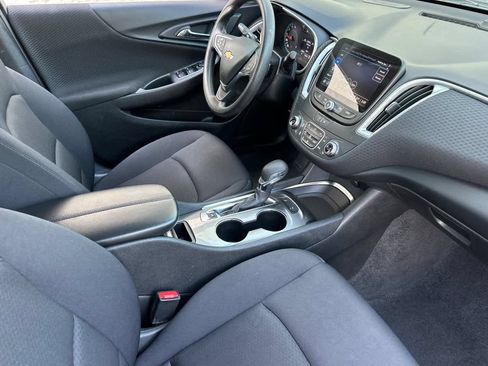 Used 2024 Chevrolet Malibu LT FWD image 16