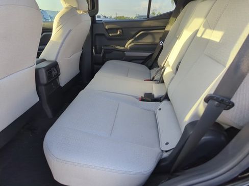 Certified 2025 Toyota 4Runner SR5 AWD/4WD image 8