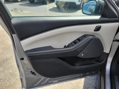 Used 2021 Ford Mustang Mach-E Premium image 15