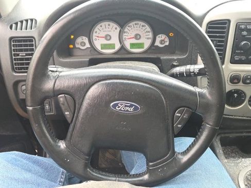 Used 2007 Ford Escape Limited image 17