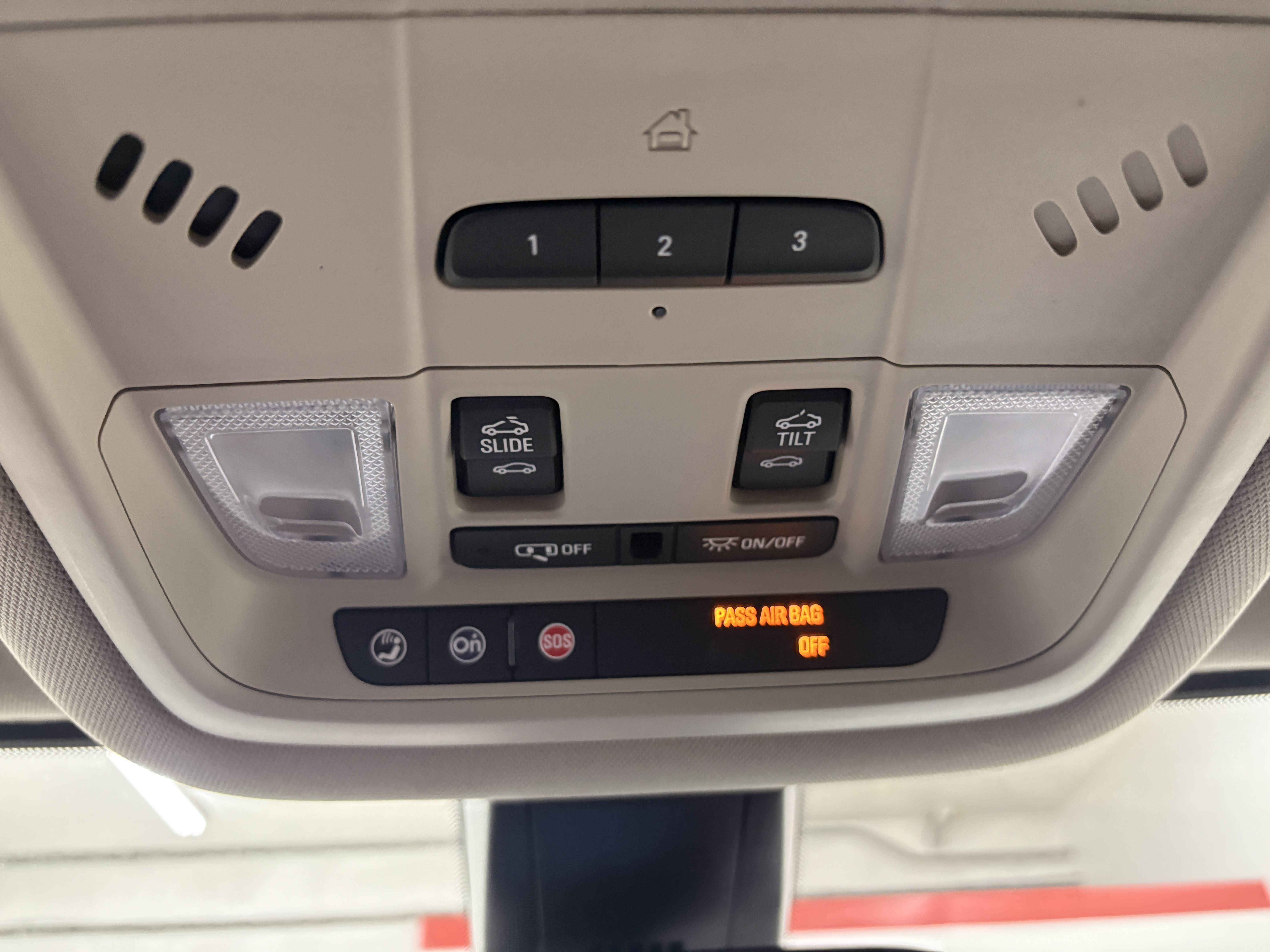 Used 2019 GMC Acadia Denali w/ Technology Package FWD image 34