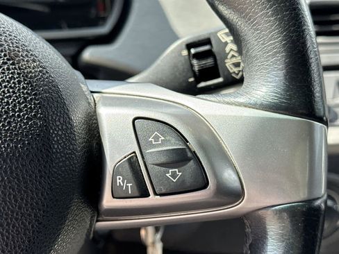 Used 2004 BMW Z4 2.5i image 18