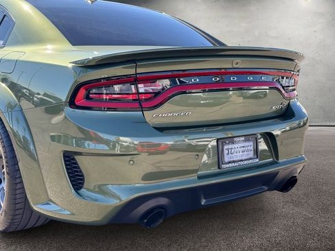 Used 2022 Dodge Charger SRT Hellcat w/ Harman/Kardon Audio Group RWD image 31