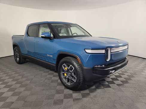 Used 2022 Rivian R1T Adventure AWD/4WD image 7