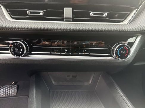 New 2026 Chevrolet Equinox LT image 23