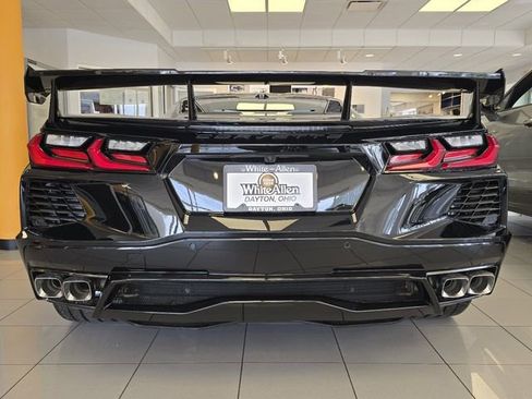 New 2026 Chevrolet Corvette Stingray Coupe w/ Z51 Performance Package RWD image 11