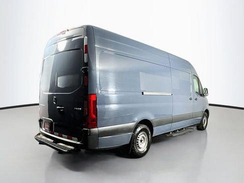 Used 2019 Mercedes-Benz Sprinter 170 image 5