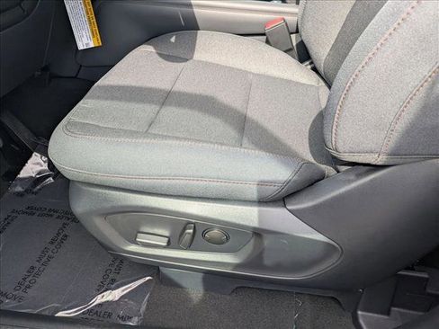 New 2026 Ford Explorer Active image 4