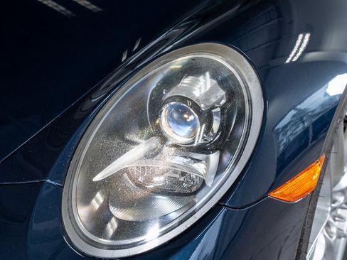 Used 2013 Porsche 911 Carrera S image 13