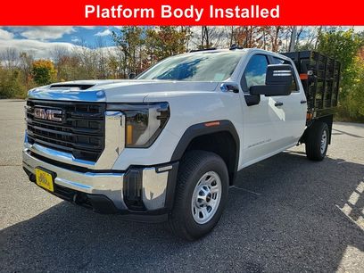New 2024 GMC Sierra 3500 Pro w/ Convenience Package