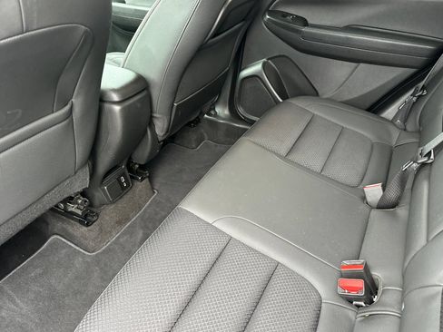 Used 2023 Chevrolet TrailBlazer RS w/ Sun and Liftgate Package FWD image 13