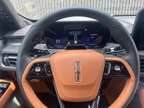 New 2026 Lincoln Aviator Black Label w/ Dynamic Handling Package AWD/4WD image 31