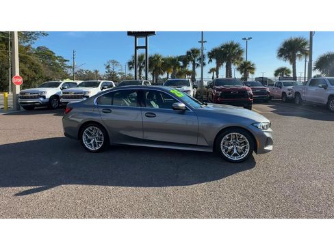 Used 2025 BMW 330i Sedan RWD image 9
