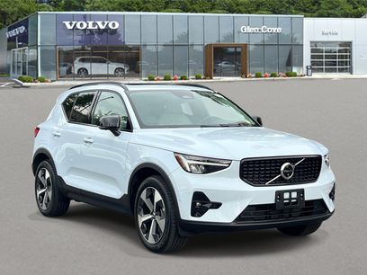 Used 2026 Volvo XC40 B5 Plus w/ Protection Package Premier