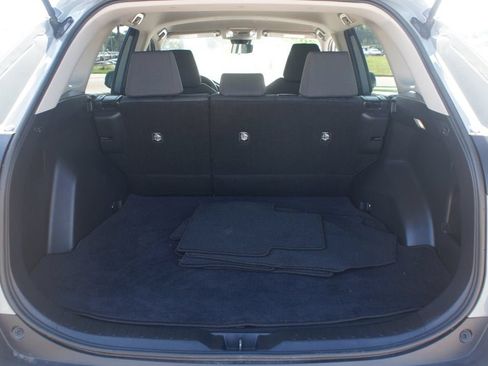 Used 2022 Toyota RAV4 XLE FWD image 16
