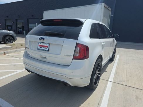 Used 2014 Ford Edge Sport w/ Driver Entry Package FWD image 3