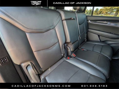 Used 2022 Cadillac XT6 Premium Luxury image 23