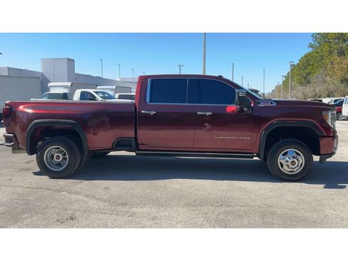 Certified 2022 GMC Sierra 3500 Denali w/ Denali Ultimate Package image 2