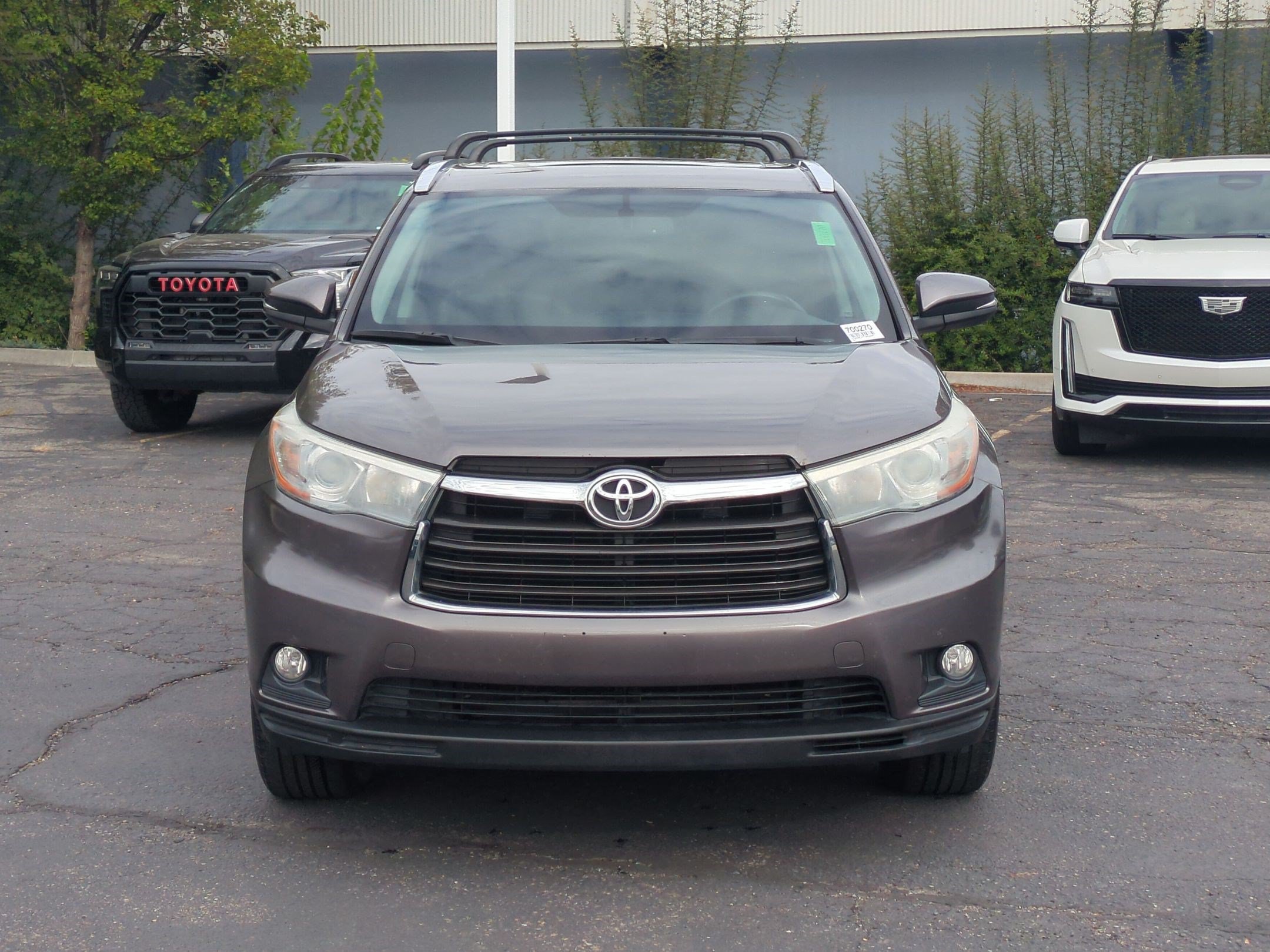 Used 2015 Toyota Highlander XLE FWD image 8