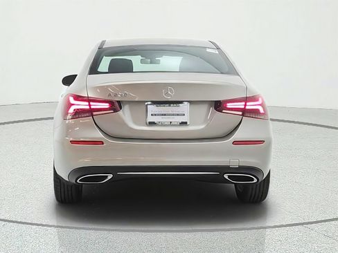 Used 2020 Mercedes-Benz A 220 image 6