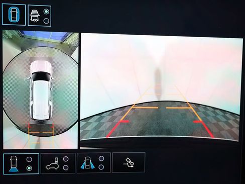 Used 2026 GMC Yukon XL Denali Ultimate w/ LPO, Illumination Package image 35