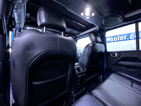 Used 2023 Jeep Wrangler Sahara w/ Cold Weather Group image 37