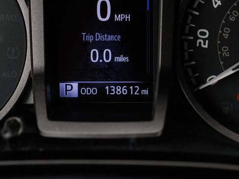 Used 2019 Toyota Tacoma TRD Off-Road image 16