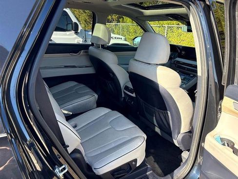 Used 2023 Hyundai Palisade Limited image 39