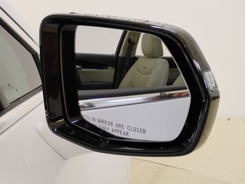 New 2025 Cadillac XT6 Premium Luxury w/ LPO, Floor Liner Package image 15