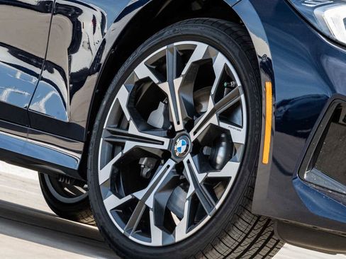 New 2026 BMW 330i Sedan w/ Premium Package image 7