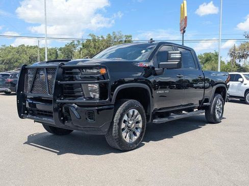 Used 2025 Chevrolet Silverado 2500 Custom w/ Custom Value Package AWD/4WD image 8
