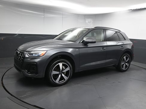 Used 2022 Audi Q5 2.0T Premium Plus image 1